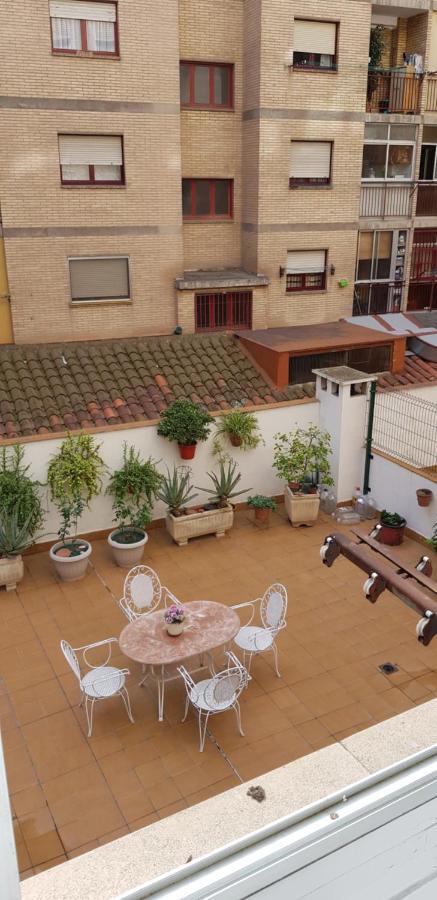 La Parada De Echegaray Zaragoza Exteriör bild